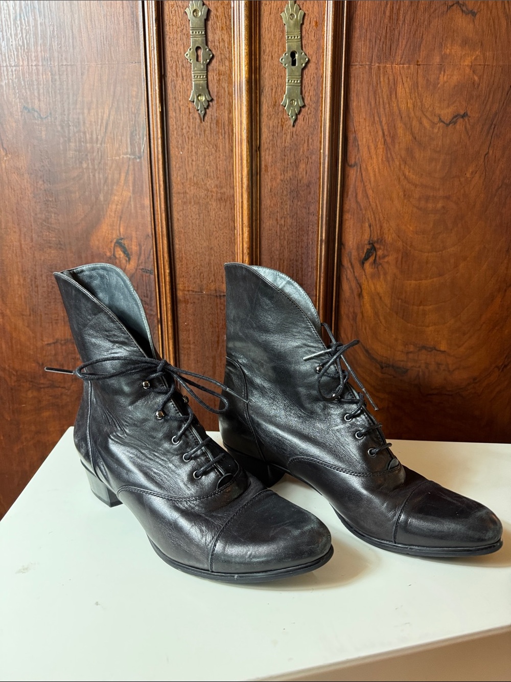 Regarde Le Ciel Black Leather Lace-Up Ankle Boots for Women